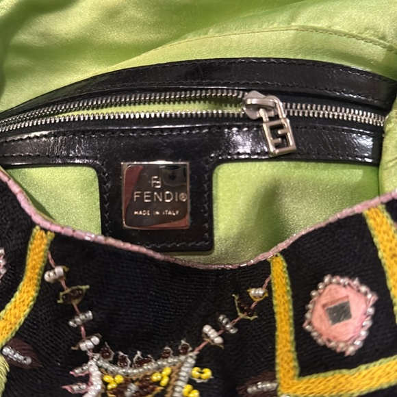 Vintage Fendi Baguette - Picture 7 of 8
